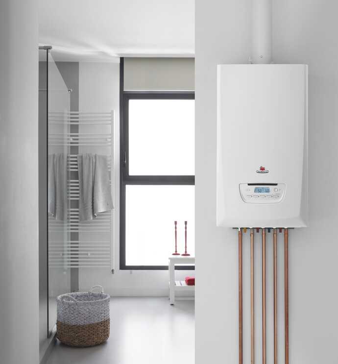 Chaudière murale à condensation au gaz, compacte et moderne