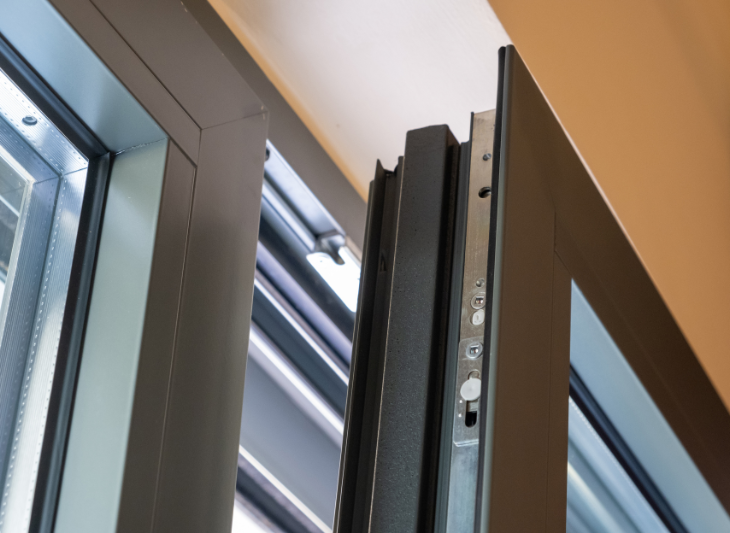 Fenêtre en Aluminium double vitrage