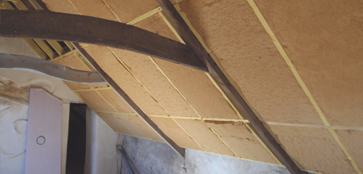 Panneaux de fibre de bois pour isolation écologique